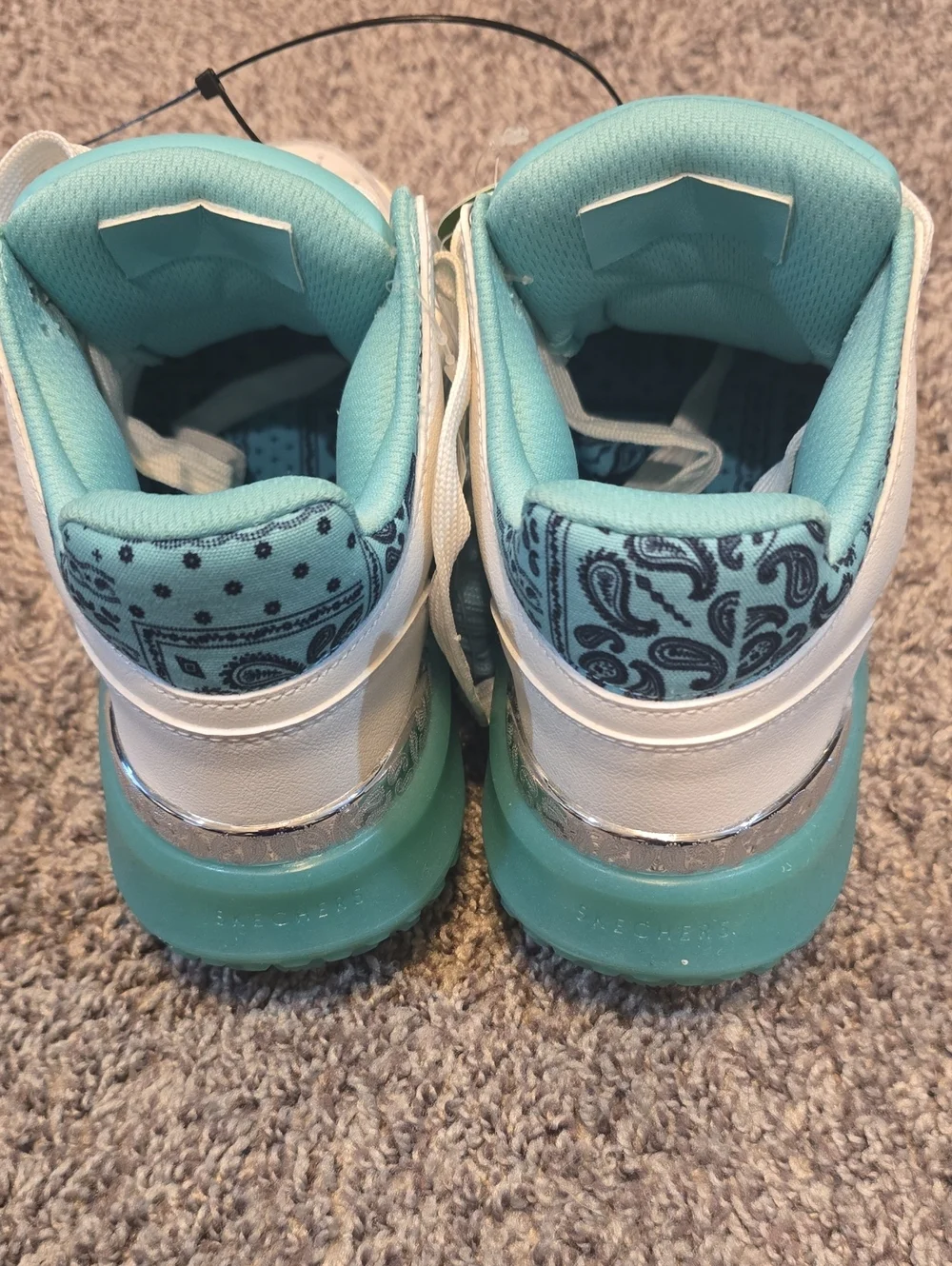 Skechers X Snoop Dogg White Sneakers with Aqua Accents Size 7.5
